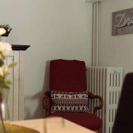 Apartment Hirsch: Wohnung Fuer Die Ganze Familie Mit Disney+ 브라운라제 외부 사진