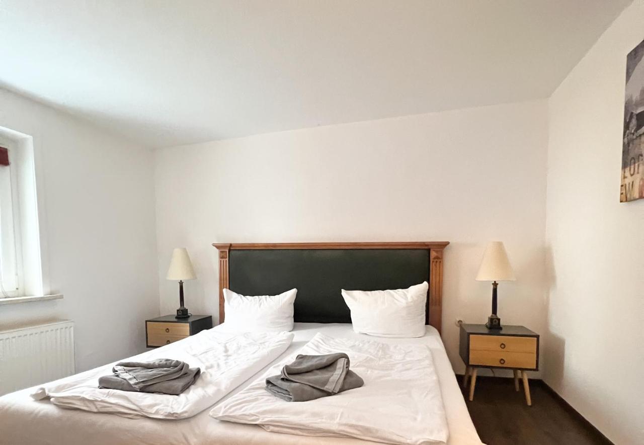 Apartment Hirsch: Wohnung Fuer Die Ganze Familie Mit Disney+ 브라운라제 외부 사진