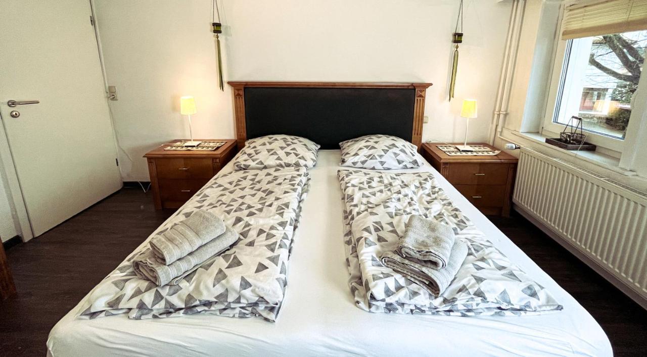 Apartment Hirsch: Wohnung Fuer Die Ganze Familie Mit Disney+ 브라운라제 외부 사진